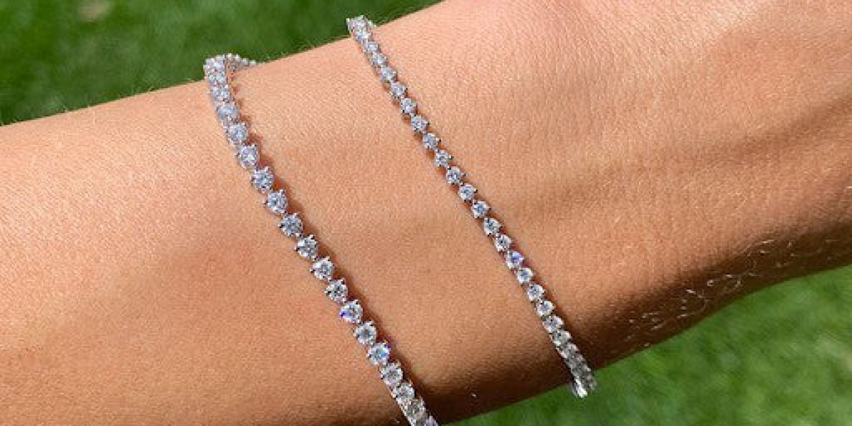 Lab Grown Diamond Bracelets: Adorn Your Wrist with Sustainable Elegance